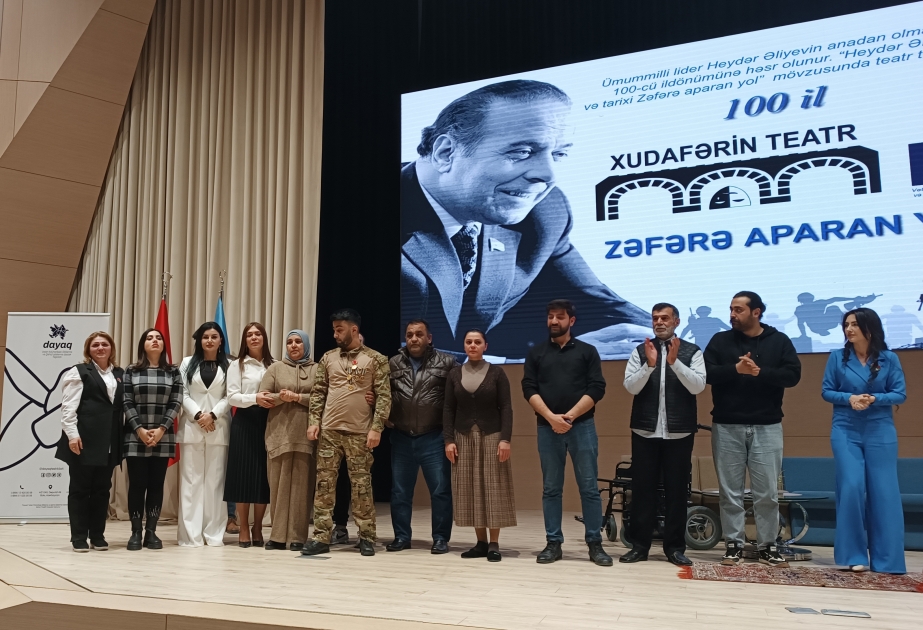 “Heydər Əliyev və tarixi Zəfərə aparan yol” tamaşası nümayiş olunub