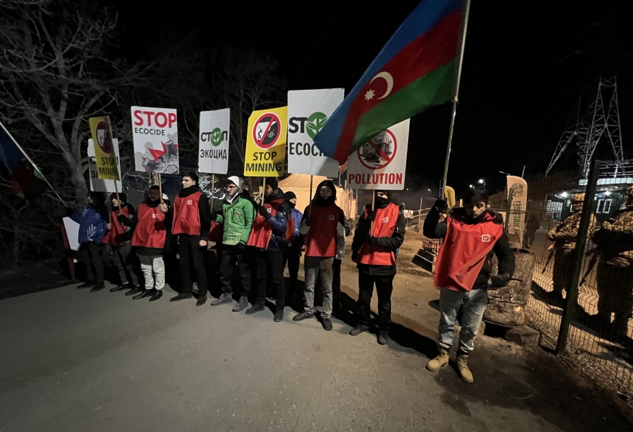 Laçın-Xankəndi yolu: Ekoaksiya gecə saatlarında da ruh yüksəkliyi ilə davam edir