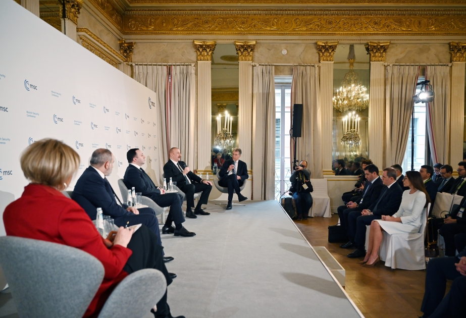 Se celebra una sesión plenaria sobre cuestiones de seguridad en el Cáucaso Meridional en el marco de la Conferencia de Seguridad de Múnich  El Presidente Ilham Aliyev asiste a la sesión