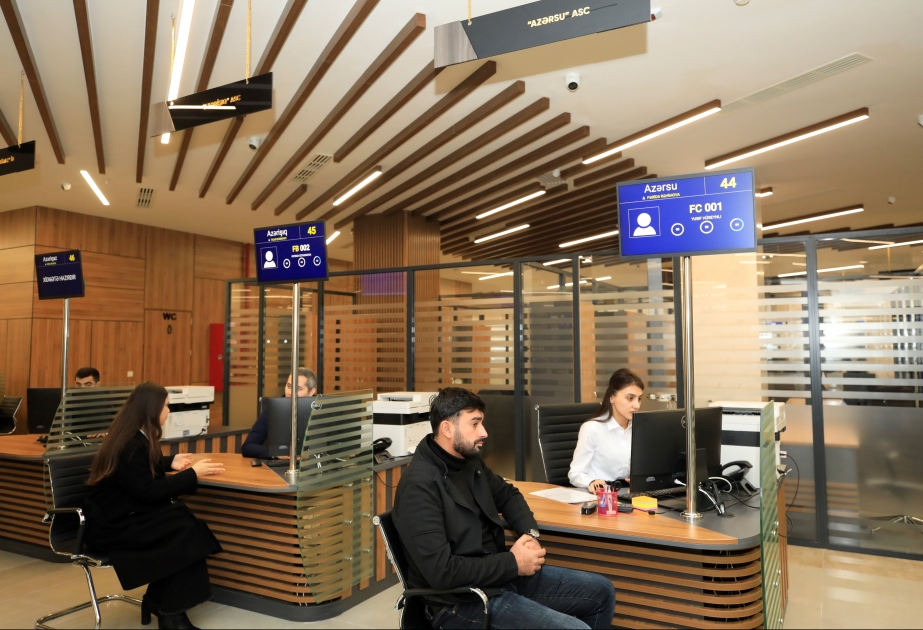 “Bakı KOB evi”ndə sahibkarlara kommunal qurumlar tərəfindən xidmətlər göstərilir
