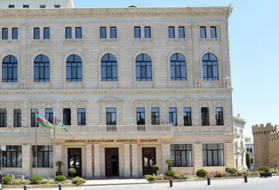 Konstitusiya Məhkəməsi Baş Prokurorluğun sorğusuna baxıb