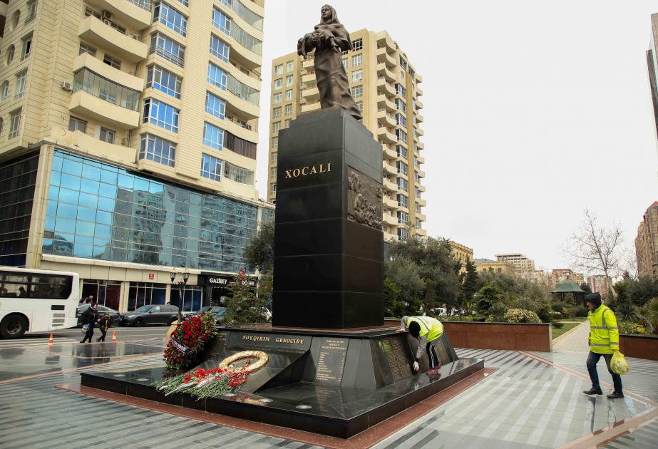 “Ana fəryadı” abidəsinin yerləşdiyi parkda abadlıq işləri aparılır