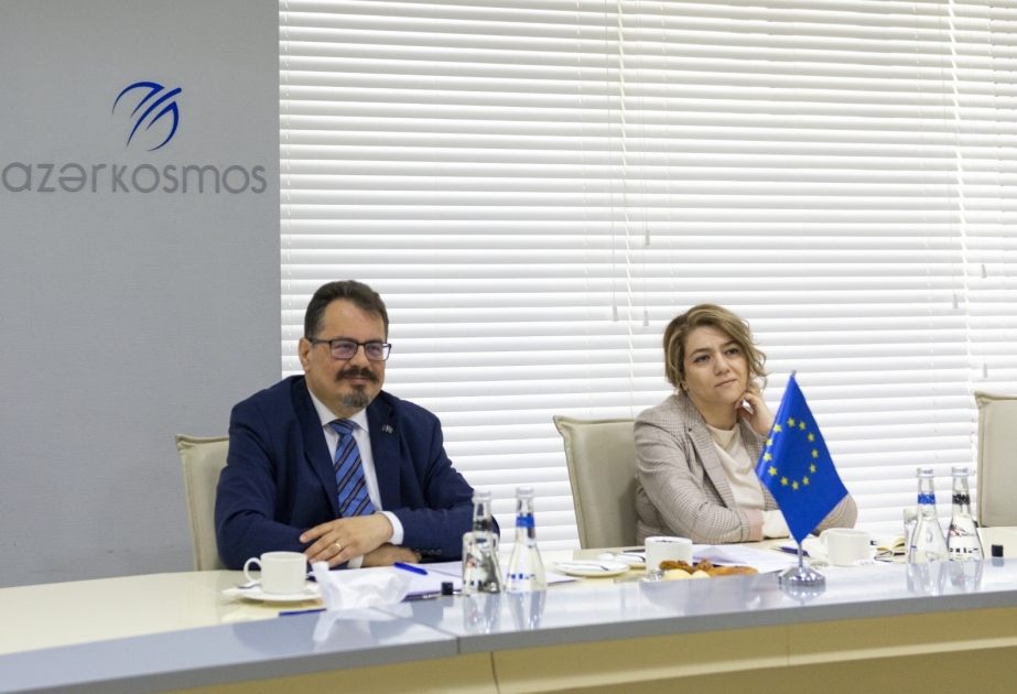 Se examina la expansión de las relaciones de Azerbaiyán con los países europeos en el ámbito de las tecnologías espaciales