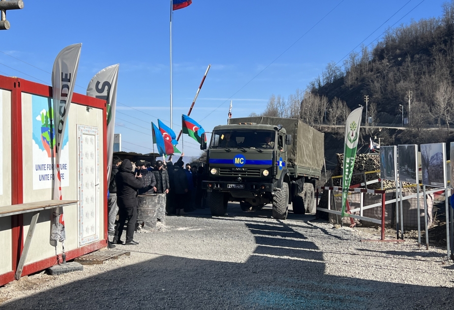Экоакция: конвой автомобилей российских миротворцев беспрепятственно проехал в Лачин
