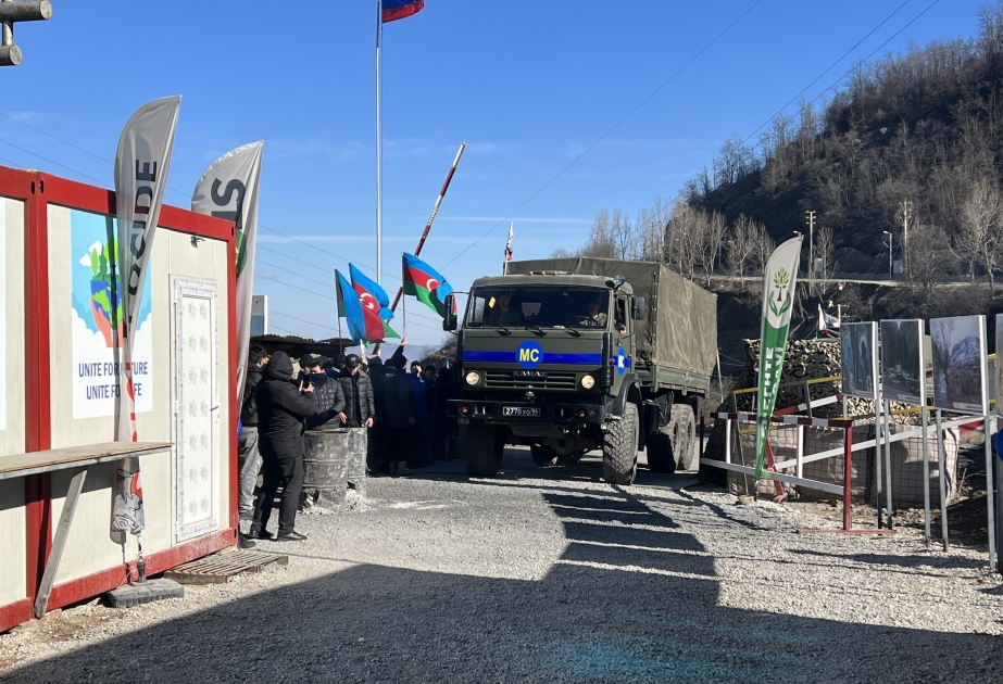 9 more vehicles of Russian peacekeepers move without hindrance through protest area