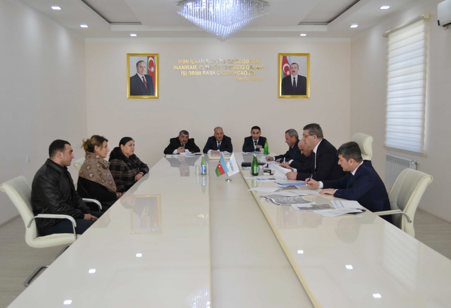 “Azərsu” ASC-nin sədr müavini Kürdəmirdə vətəndaşlarla görüşüb