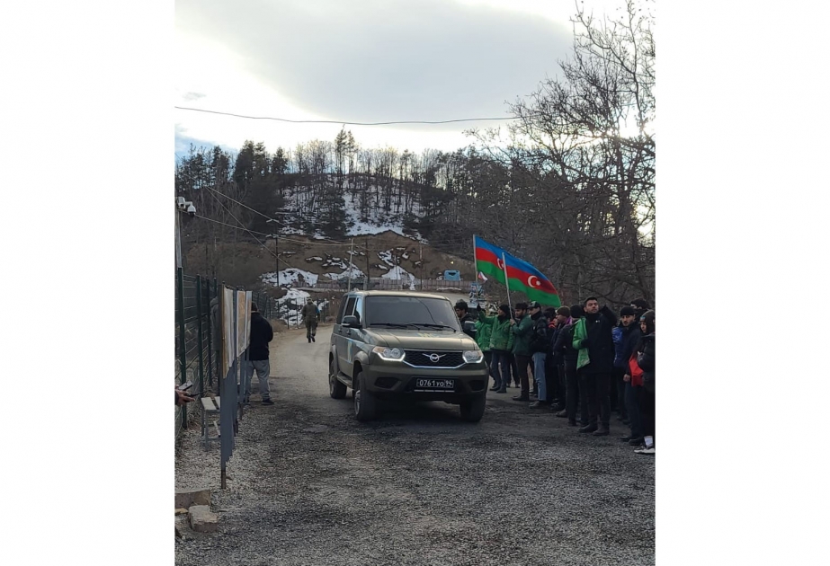 Sülhməramlıların daha iki avtomobili aksiya ərazidən sərbəst keçib