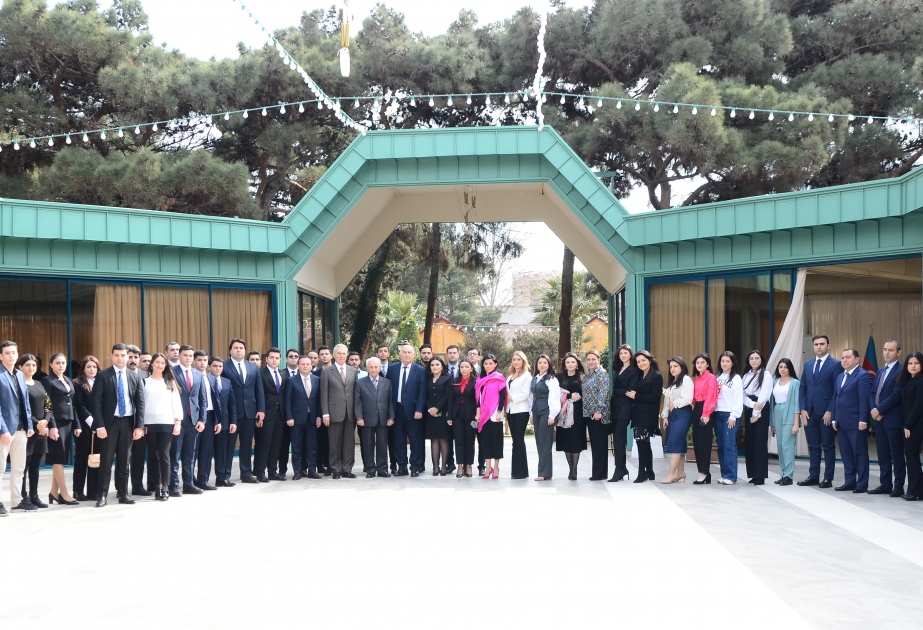 YAP Veteranlar Şurasının üzvlərinin gənclərlə növbəti görüşü keçirilib