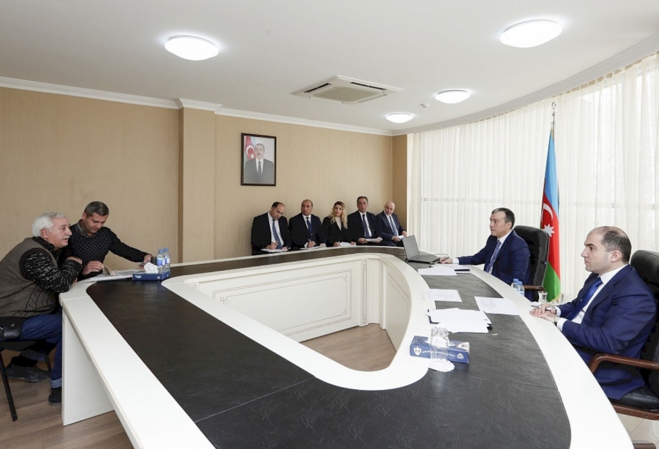 Əmək və əhalinin sosial müdafiəsi naziri Qusarda vətəndaşları qəbul edib