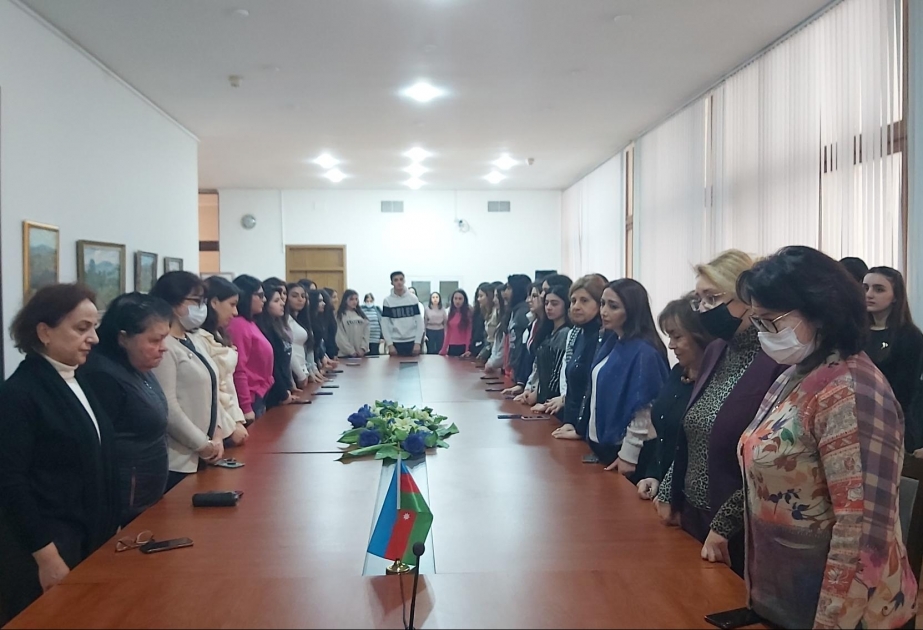 Bakı Musiqi Akademiyasının tələbələri Xocalı soyqırımının qurbanlarını anıblar