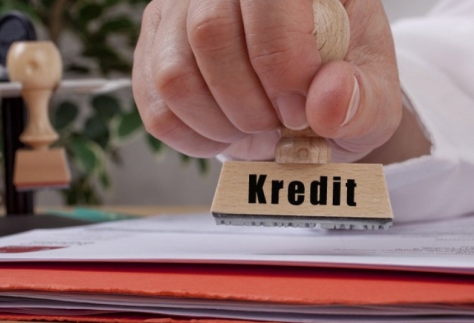 Kredit portfelində vaxtı keçmiş kreditlərin payı azalıb