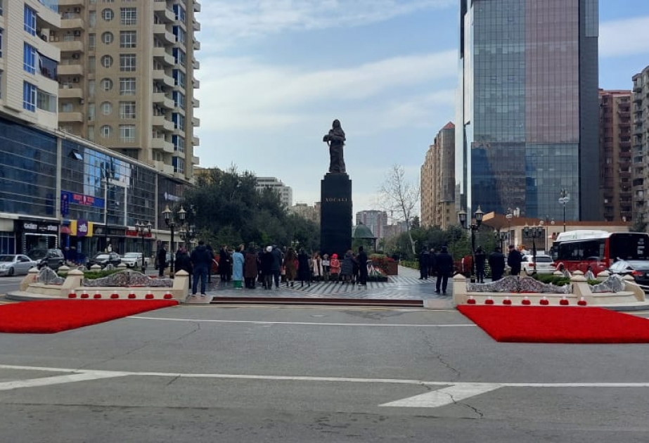 Xətai rayonundakı Xocalı soyqırımı abidəsi yerləşən parkda abadlıq işləri yekunlaşıb