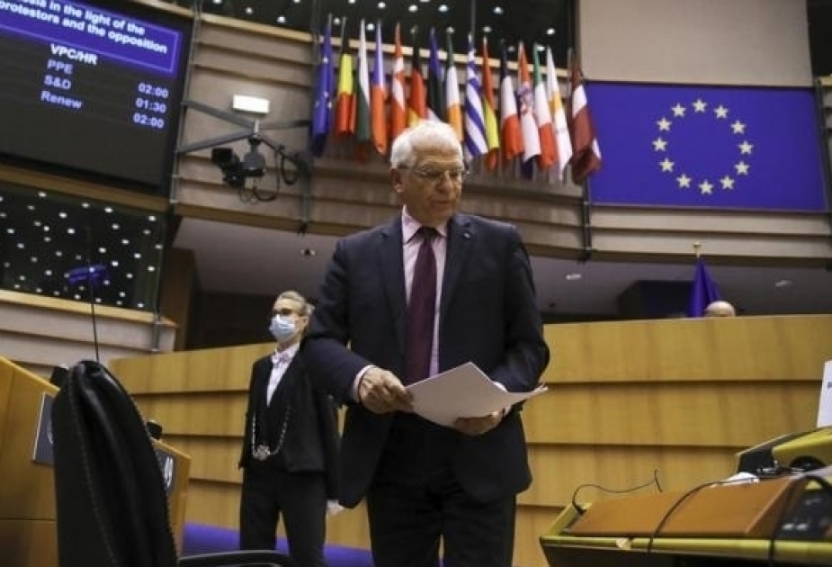 EU blacklists 121 entities, individuals in new anti-Russia sanctions package