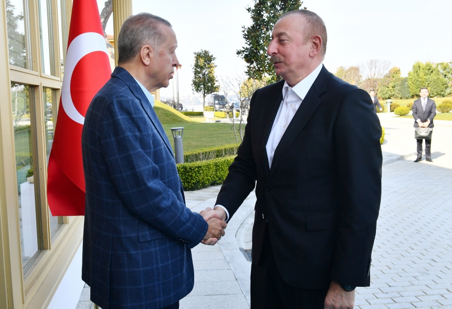 Le président Ilham Aliyev : L’Azerbaïdjan continuera d’apporter de l’aide humanitaire à la Türkiye