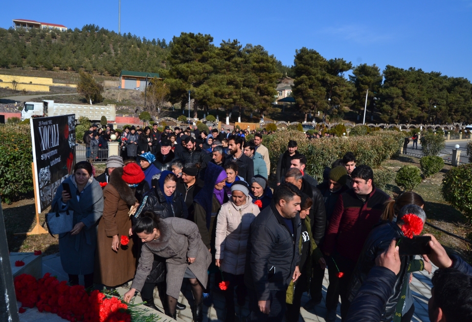 Horadizdə Xocalı şəhidlərinin xatirəsinə ucaldılmış abidə ziyarət edilib