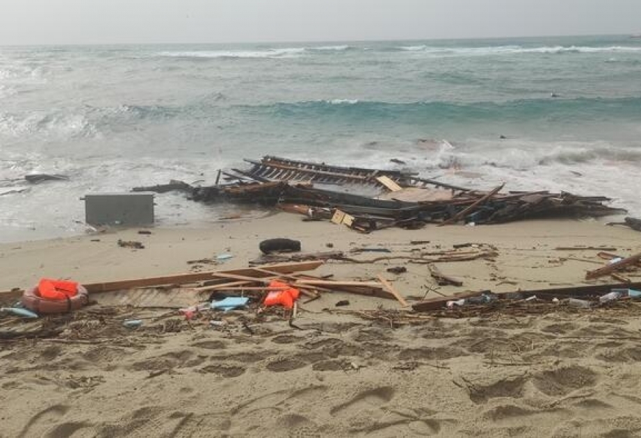 İtaliya sahillərində miqrantları daşıyan qayığın batması nəticəsində ölənlərin sayı 59-a çatıb