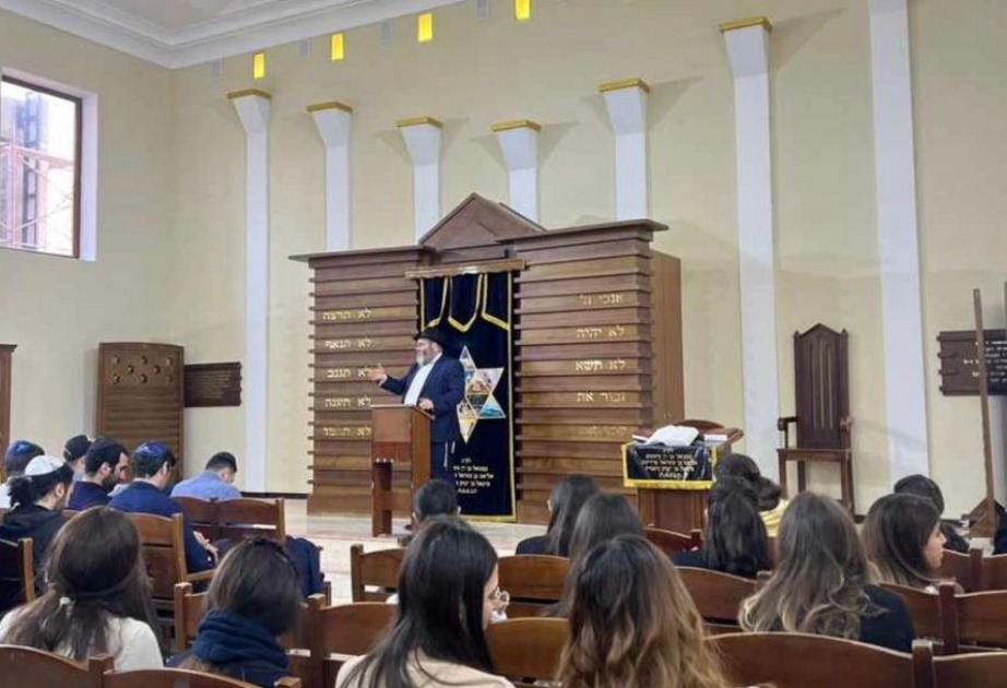 В бакинской синагоге почтили память жертв Ходжалинской резни