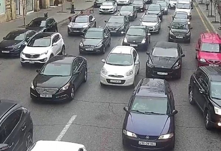 Bakıda hazırda sıxlıq müşahidə edilən yollar