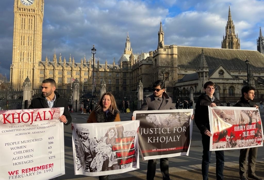 Britaniya parlamentinin önündə “Xocalıya ədalət!” tələb olunub