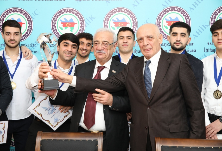 BDU-nun komandası futzal yarışlarının qalibi olub