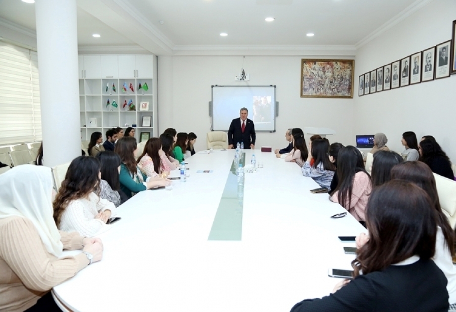 AMEA-nın magistrlərinə diplomları təqdim olunub