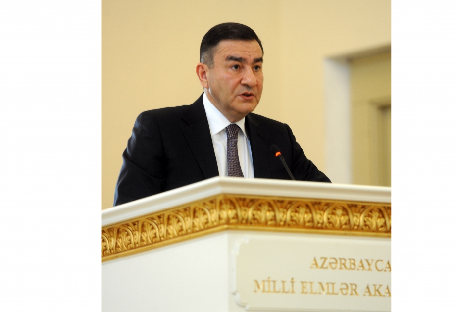 Fəlsəfə doktoru elmi dərəcəsi ən çox iqtisad elmləri sahəsində verilib