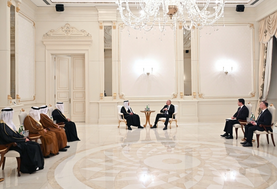 Le président Ilham Aliyev reçoit un membre du Conseil suprême des Émirats arabes unis VIDEO