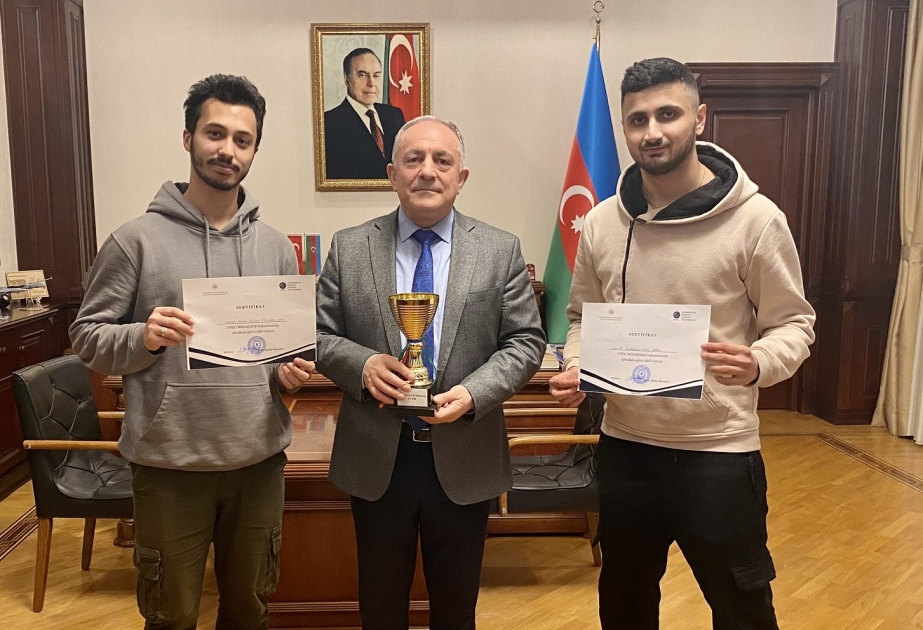 AzTU tələbələrinin iştirak etdiyi komanda hakatonda ikinci yerə layiq görülüb