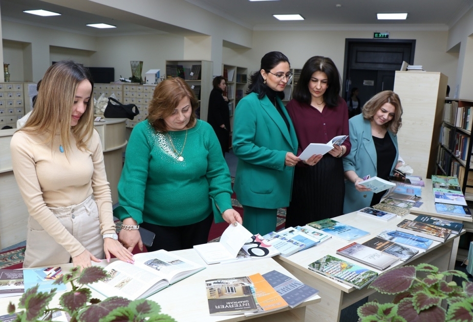 AzMİU-da qadın müəlliflərin kitab sərgisi