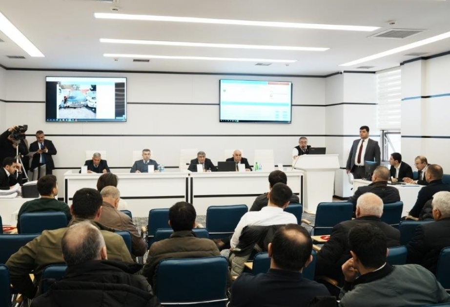 Hərracda “Land Rover” 14 min manata, “Hyundai İX-35” 12 min manata təklif olundu