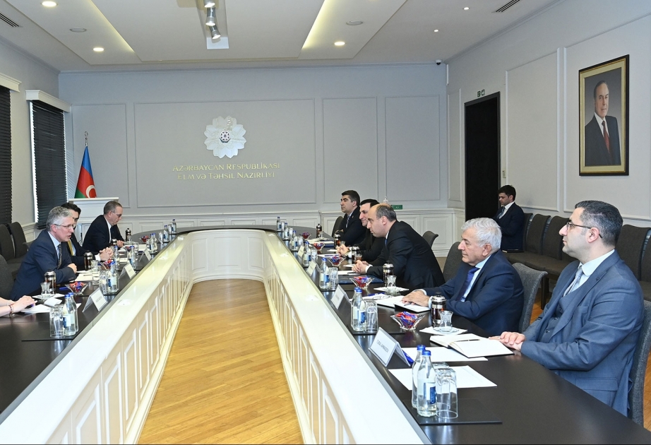 Britaniya nümayəndə heyəti ilə təhsil sahəsində əməkdaşlıq məsələləri müzakirə olunub
