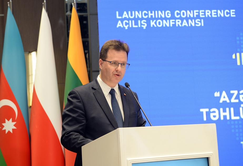 Andrzej Bittel: "Queremos compartir con Azerbaiyán nuestra experiencia en la reducción del número de accidentes de tráfico"
