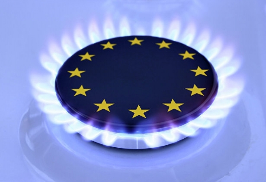 Цена газа в Европе опустилась ниже 500 долларов впервые с 23 августа 2021 года
