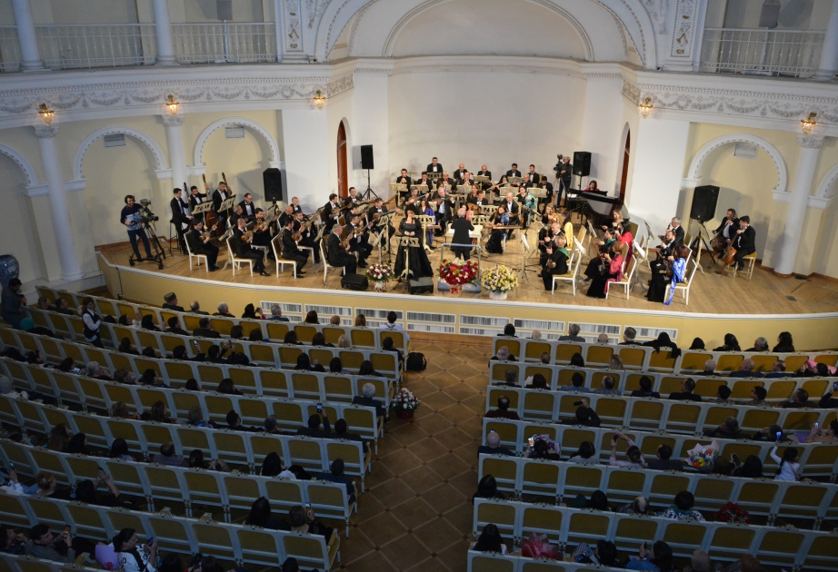 Filarmoniyada “Sən elə bir zirvəsən” adlı konsert təşkil olunub