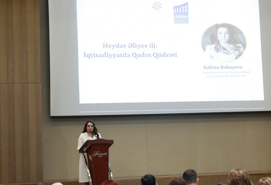 “İqtisadiyyatda qadın qüdrəti” mövzusunda tədbirdə qadın sahibkarların rolu yüksək qiymətləndirilib