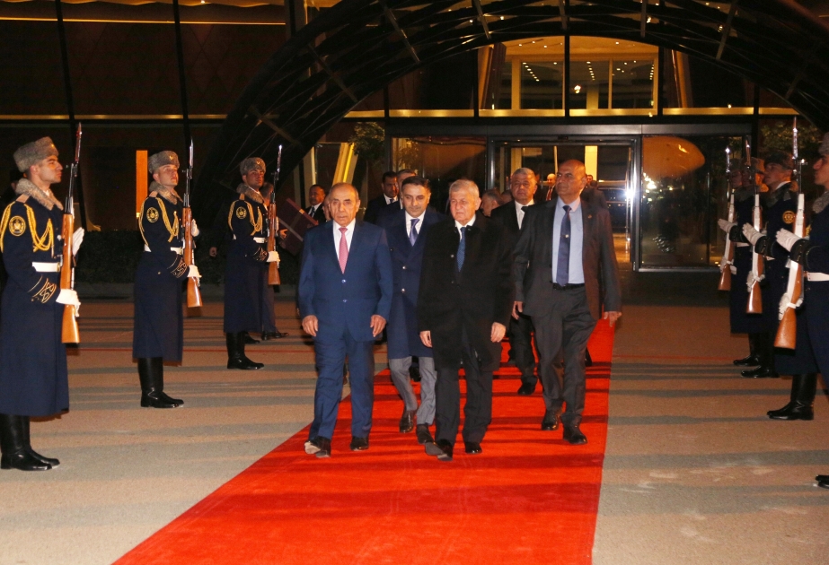 Irakischer Präsident Abdul Latif Jamal Rashid beendet seinen Besuch in Aserbaidschan