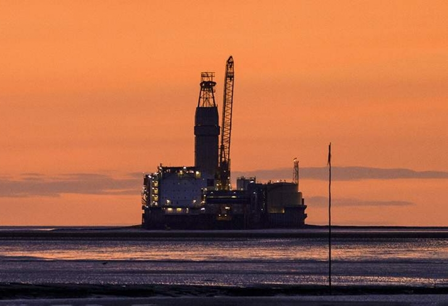 Neft qiymətləri BƏƏ-nin OPEC-dən çıxmaq planları ilə bağlı xəbərlər fonunda ucuzlaşıb