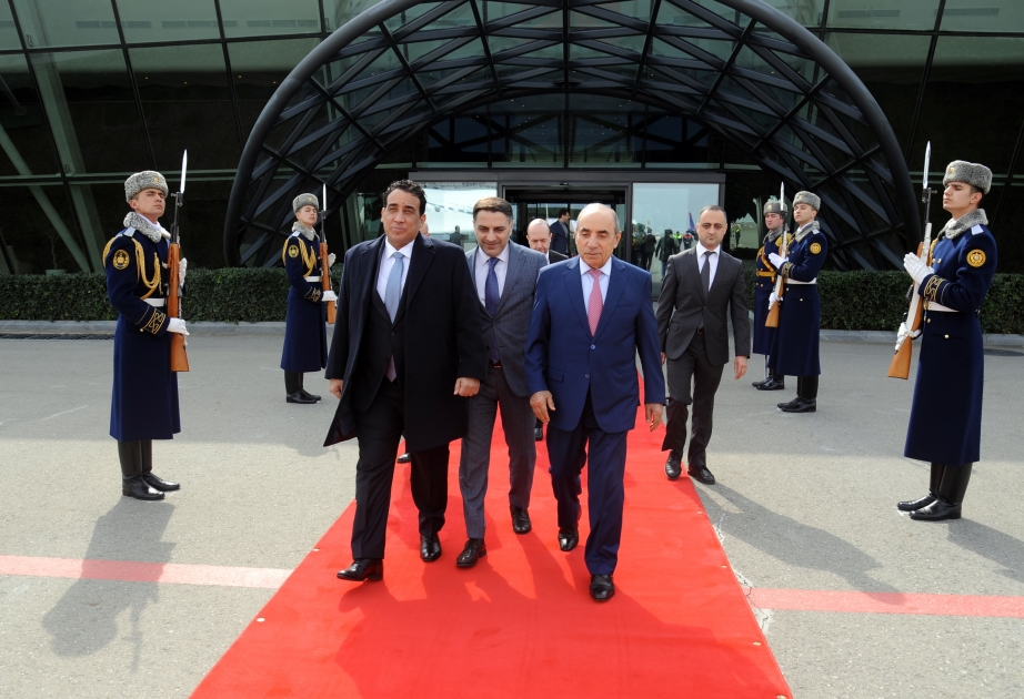 Le président du Conseil présidentiel libyen termine sa visite en Azerbaïdjan