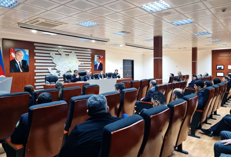 Hava Nəqliyyatında Baş Gömrük İdarəsində Xarici ticarət iştirakçıları ilə görüş olub