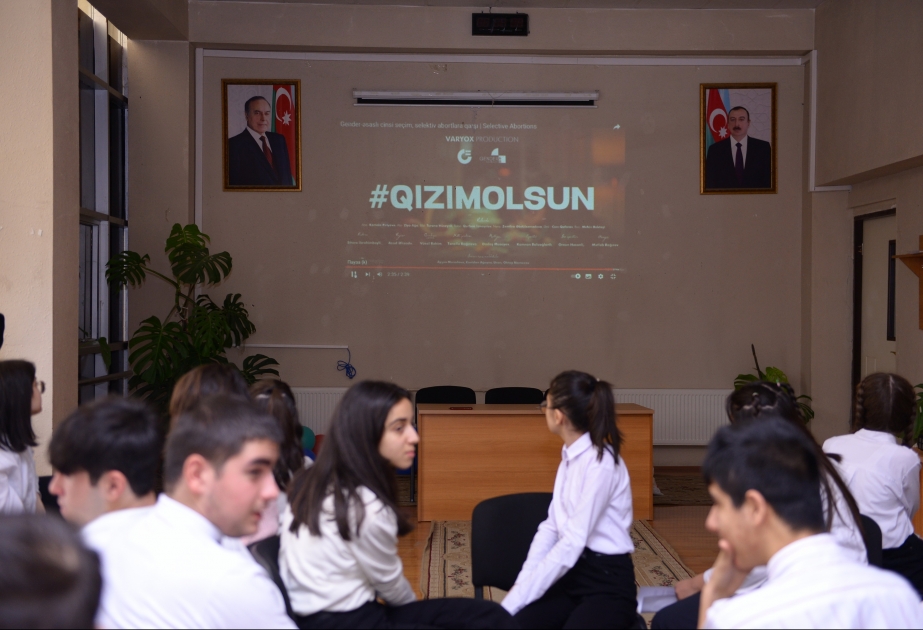 Bölgələrdə yuxarı sinif şagirdləri və gənc müəllimlərlə info-sessiyalar həyata keçirilir
