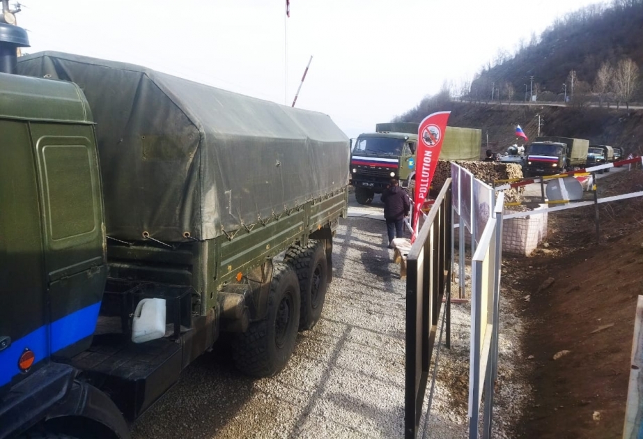 Конвой автомобилей миротворцев проехал в Лачин