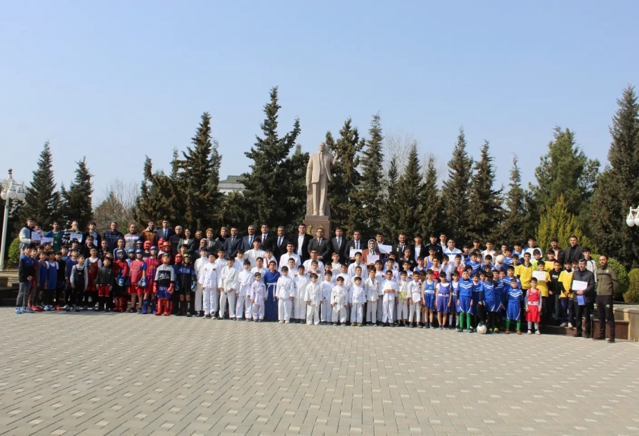 Hacıqabulda Bədən Tərbiyəsi və İdman Günü idmançılarla birgə qeyd olunub