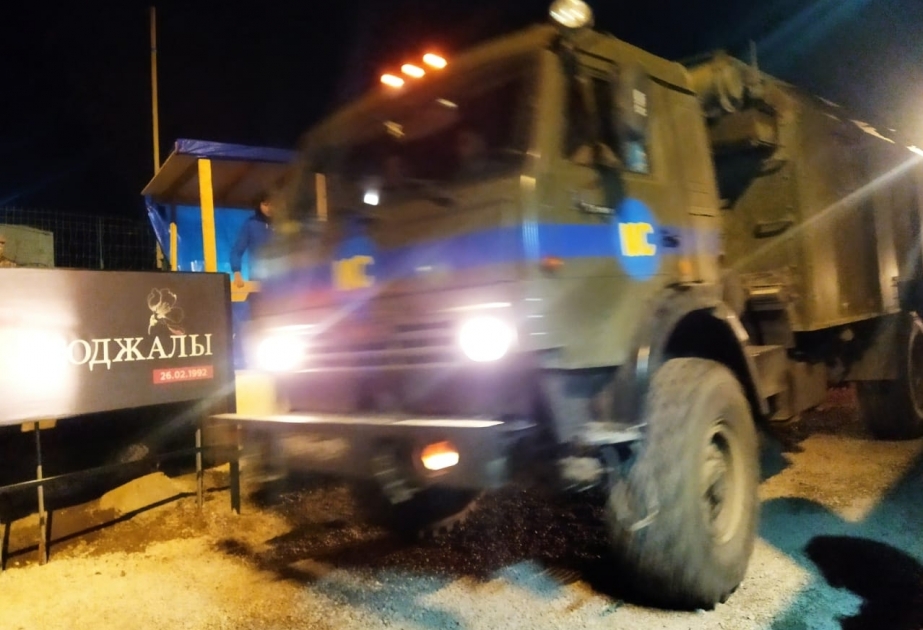 Два автомобиля проследовали в Лачин