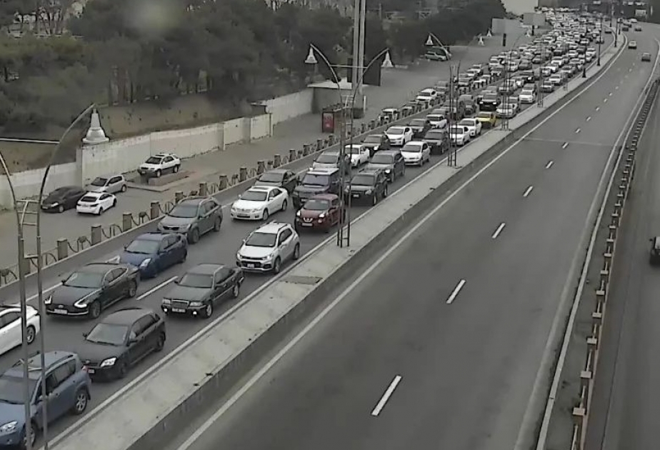Bakıda hazırda sıxlıq müşahidə edilən yollar
