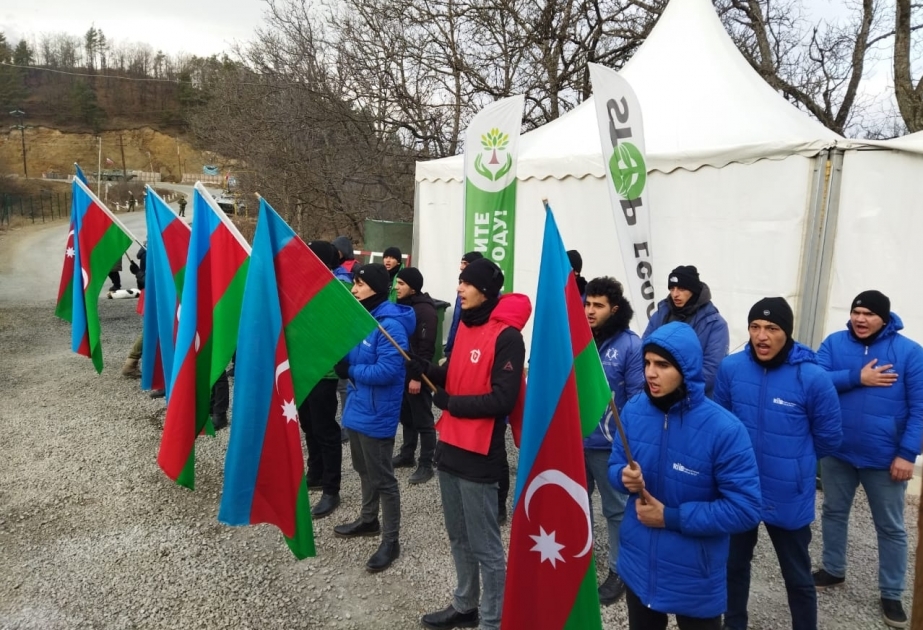 Friedliche Proteste gegen illegale Ausbeutung von Mineralvorkommen in Karabach halten an