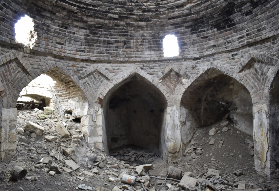 Qarabağ abidələri - Ağdam şəhərindəki qədim hamam  VİDEO