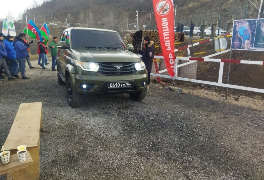 Sülhməramlıların üç avtomobili Laçına yola salınıb