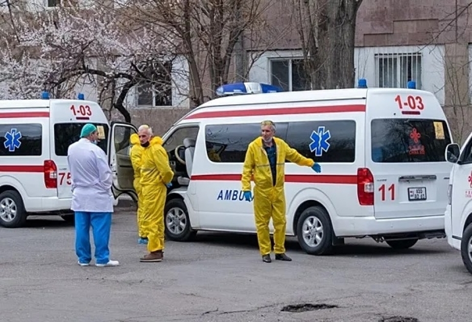 Служебный автобус Кабинета Министров Армении попал в аварию

