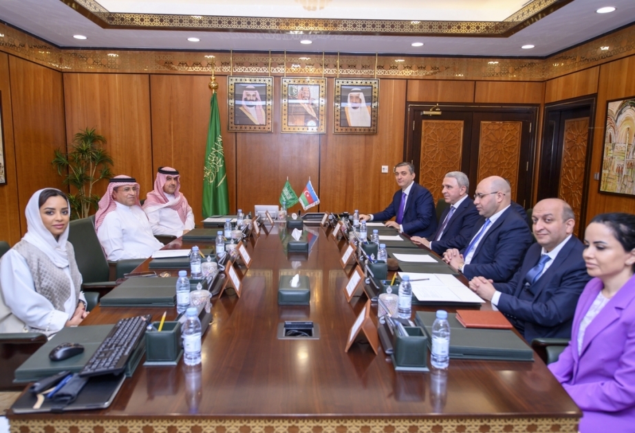 La Cámara de Cuentas de Azerbaiyán y el Tribunal General de Auditoría de Arabia Saudí debaten el refuerzo de la cooperación