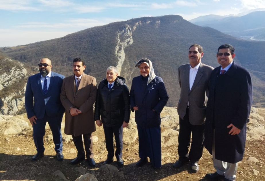 Kral Faysal İslam Araşdırmalar Mərkəzinin İdarə Heyətinin sədri Şuşada olub  FOTO